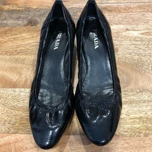 Prada Patent kitten heel black size 39